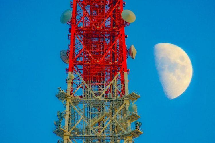 La tour rapproche aussi du ciel