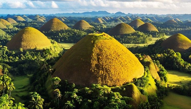 Les collines de chocolat de Bohol ont proposé par les Philippines à l'UNESCO pour inscription sur la liste du patrimoine mondial