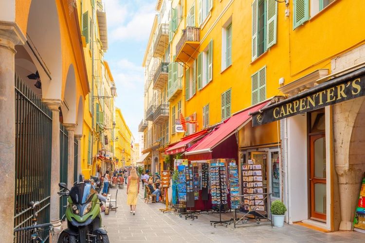 L'hypercentre, très solaire, de Nice.