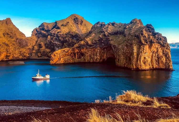 Sur la côte de Vestmannaeyjar