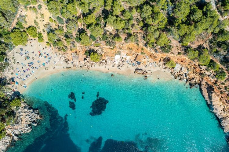 Vue Aérienne de Cala Saladeta à Ibiza