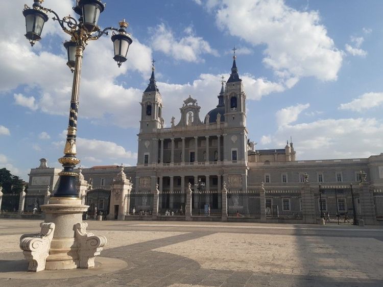 La cathédrale de la Almuneda, Madrid