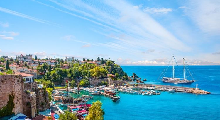 Vue Aérienne de la vieille ville ou du port d'Antalya