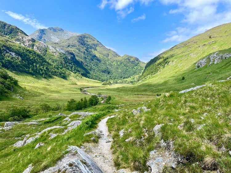 Vallée luxuriante près de Ben Nevis