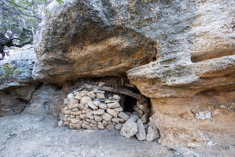 Tiscali, grotte et archéologie