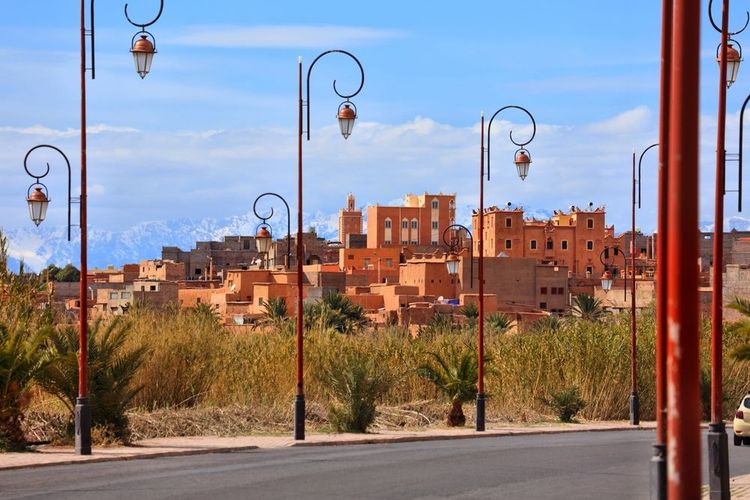 Lampadaires à Noor Ouarzazate