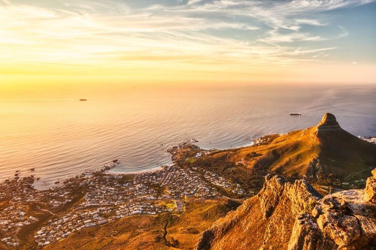 La Plage De Camps Bay Au Cap En Afrique Du Sud