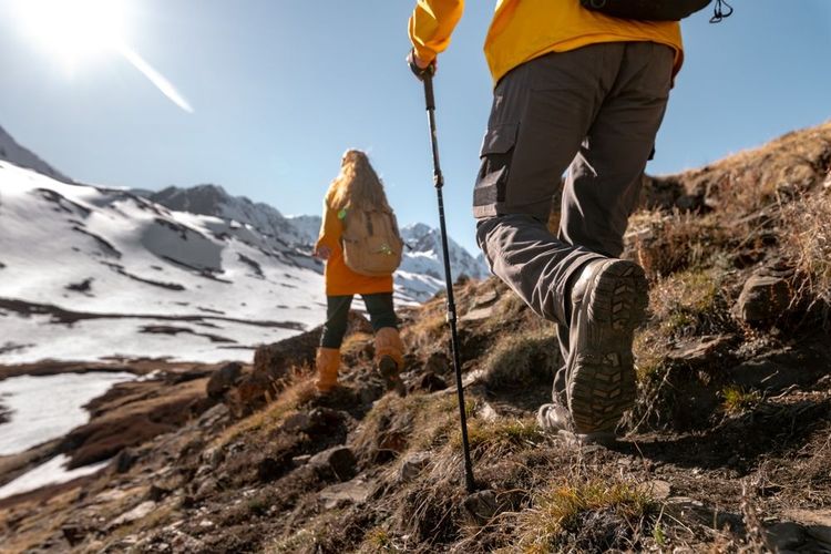 Matériel de randonnée en montagne