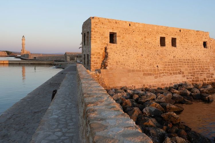 Vestige des fortifications sur le port