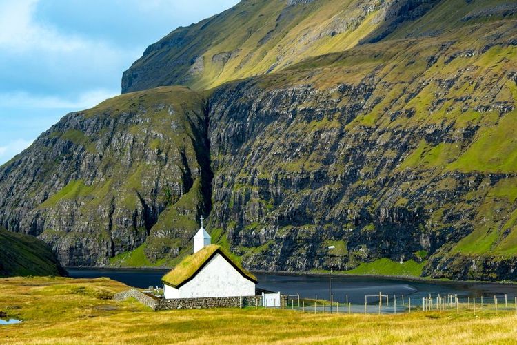 L'église de Saksun (Îles-Féroés)