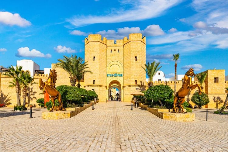 Réplique moderne de l'ancienne médina à Yasmine Hammamet, Tunisie