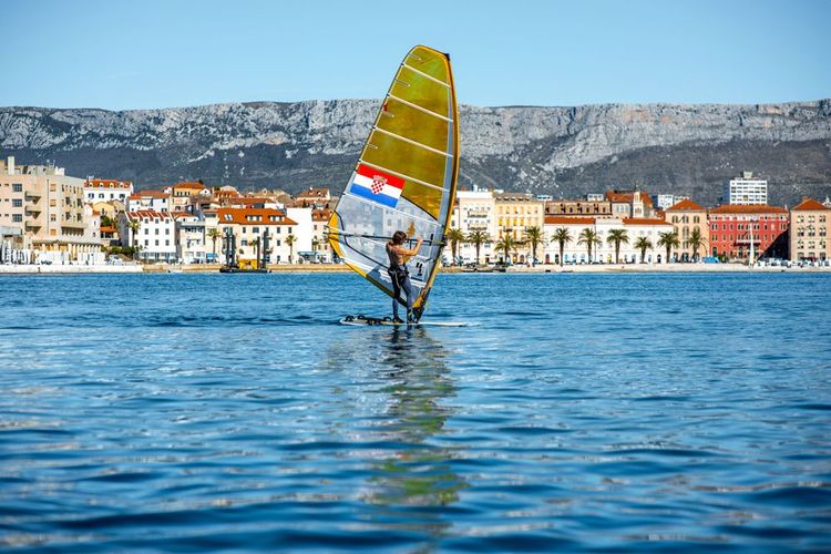 Activités nautiques à Split : une plongée vivifiante en mer Adriatique