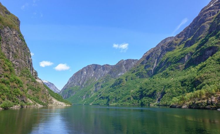 Les falaises du Nærøyfjord