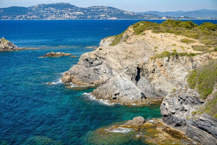 La presqu'île de Giens, au large de la ville de Hyères.