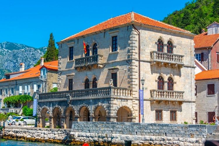 Le Palais Bujović