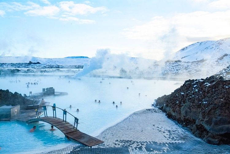 L'évasion nordique : détente et magie au Blue Lagoon de Reykjavik