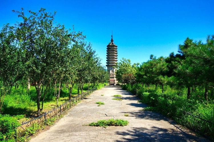 La tour du mausolée de Yao Guangxiao