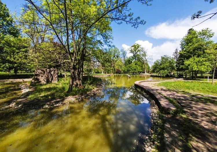 Le parc Borisova Gradina, ses bois et ses bassins