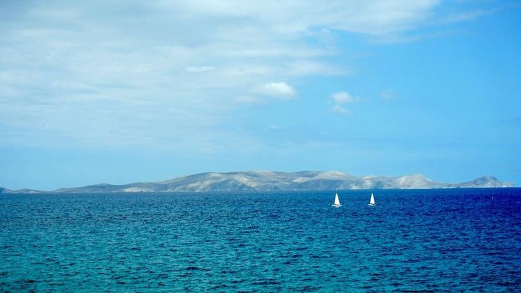 En arrivant vers l'île de Dia
