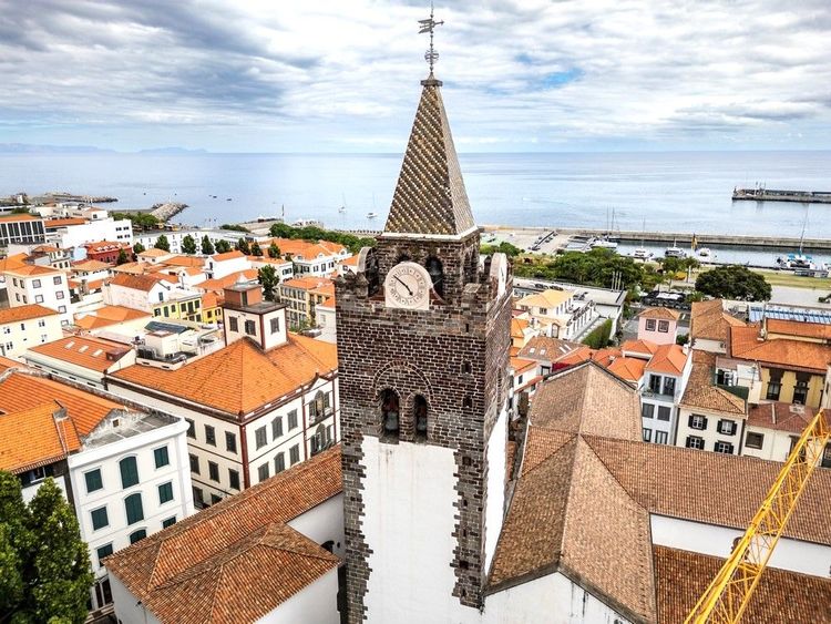 Vue sur l'océan depuis le clocher de la cathédrale