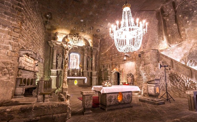 Descente au cœur mystérieux des mines de sel de Wieliczka