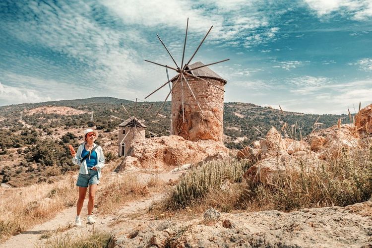 Balade autour des vieux moulins de Foça