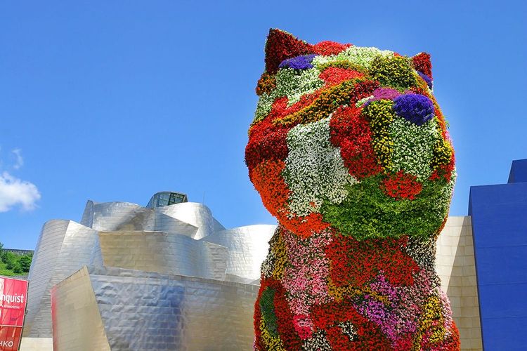 "Puppy" de Jeff Koons, devant le Guggenheim