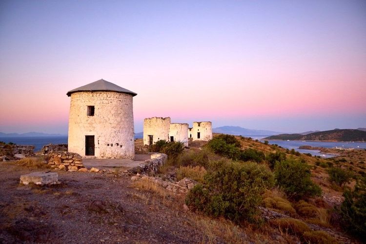 Les moulins de Bodrum n'ont plus tous leurs ailes...