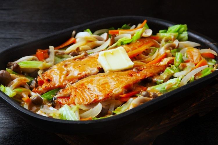 Chanchan-yaki, saumon grillé et germes de soja