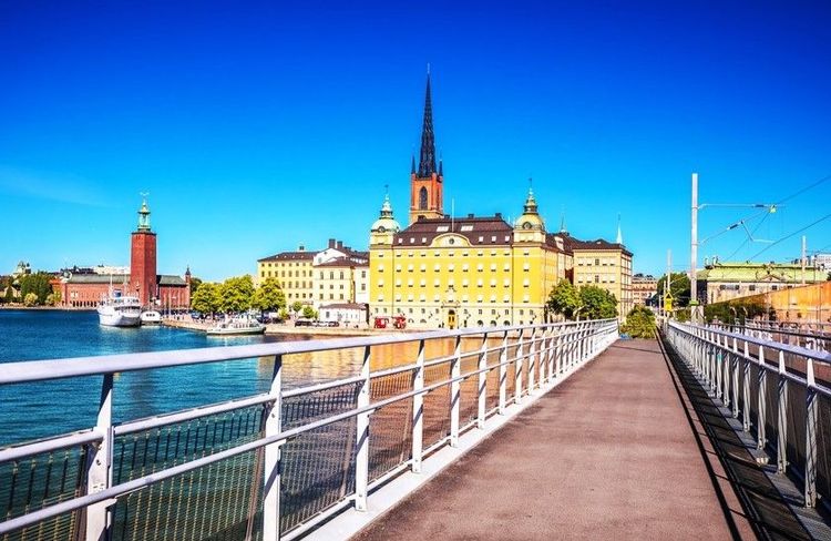 Arrivée à Gamla Stan par la passerelle