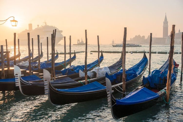 Les gondoles de Venise.