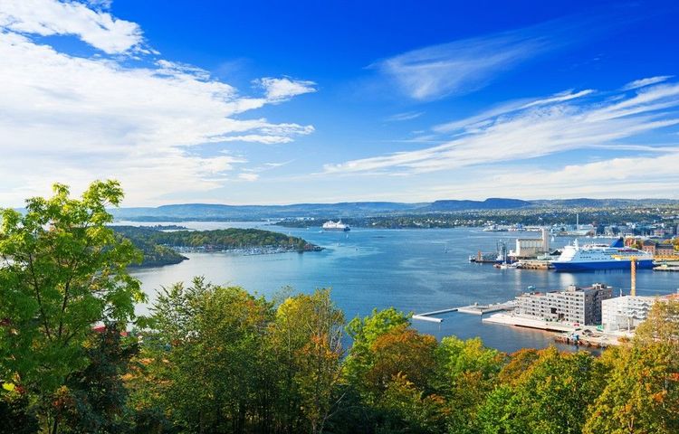 Départ du port d'Oslo pour son fjord