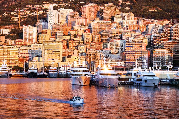 Le port vue depuis le trajet du bateau-bus