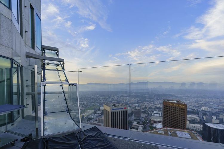 Skyspace, tobogan de verre à Los Angeles