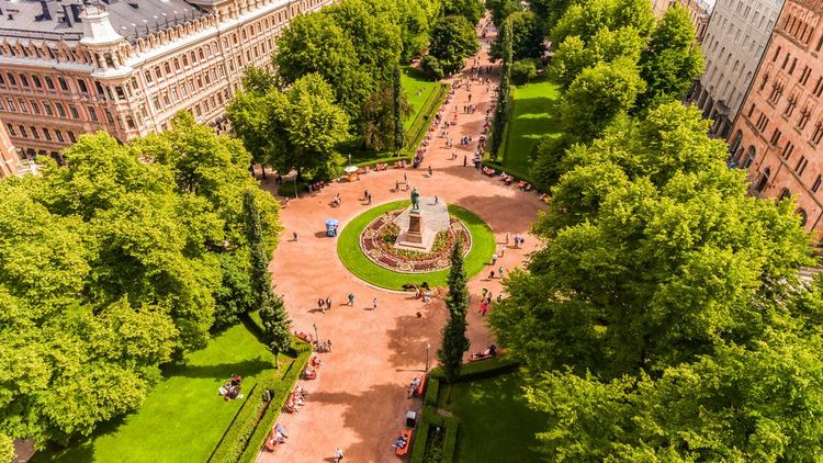 Vue aérienne sur l'allée principale d'Esplanade Park