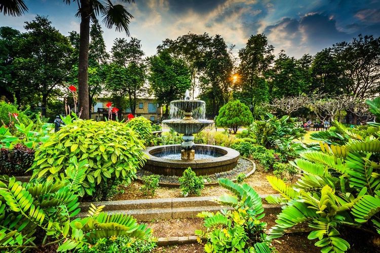 La fontaine et les jardins du Fort Santiago