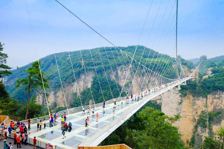 Le Pont de verre de Zhangjiajie en Chine