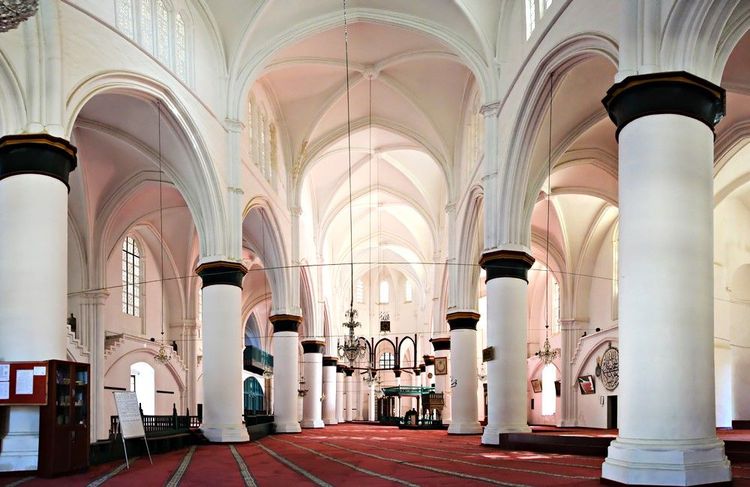 Intérieur de la mosquée