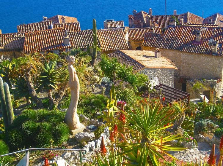 The botanical garden high above the village of Èze