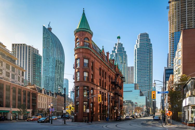 Toronto's best themed guided tours