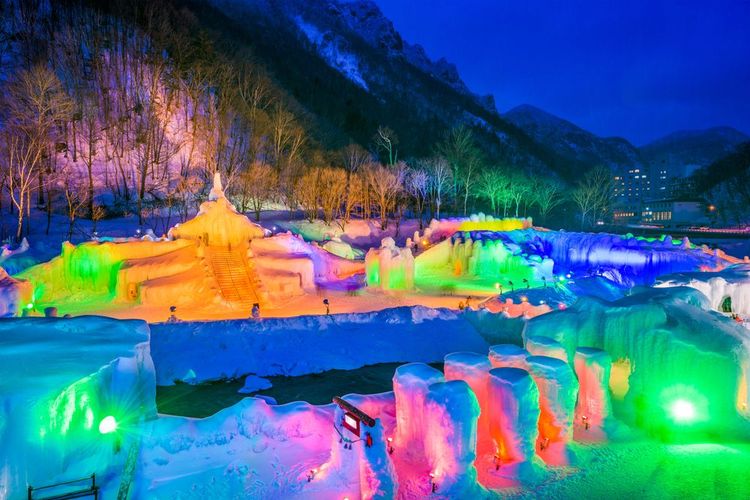 Festival Ice Fall
