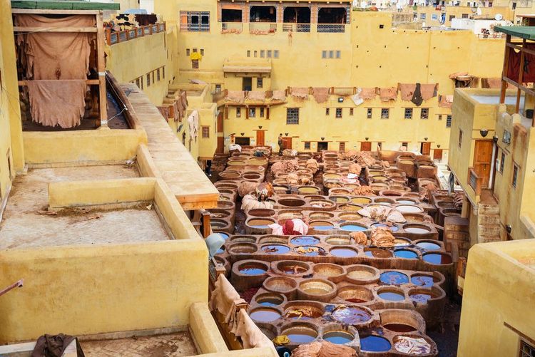 Le souk des Teinturiers, dans la médina de Fès