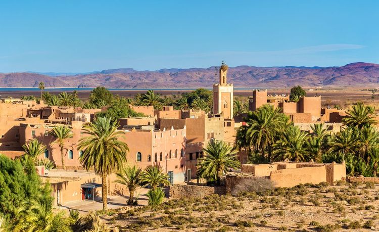 Ouarzazate dans la palmeraie de son oasis