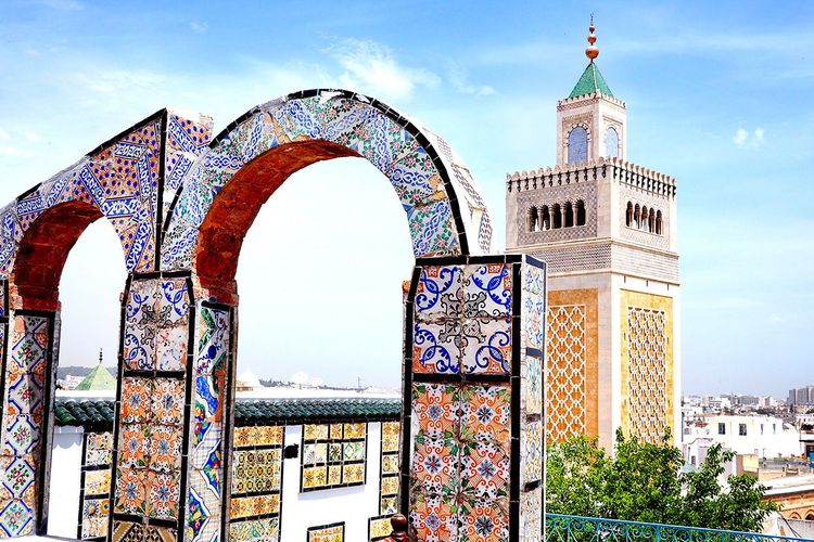 La mosquée de Zitouna de Tunis vue depuis les toits