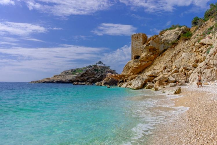 La plage de l'Estaque.