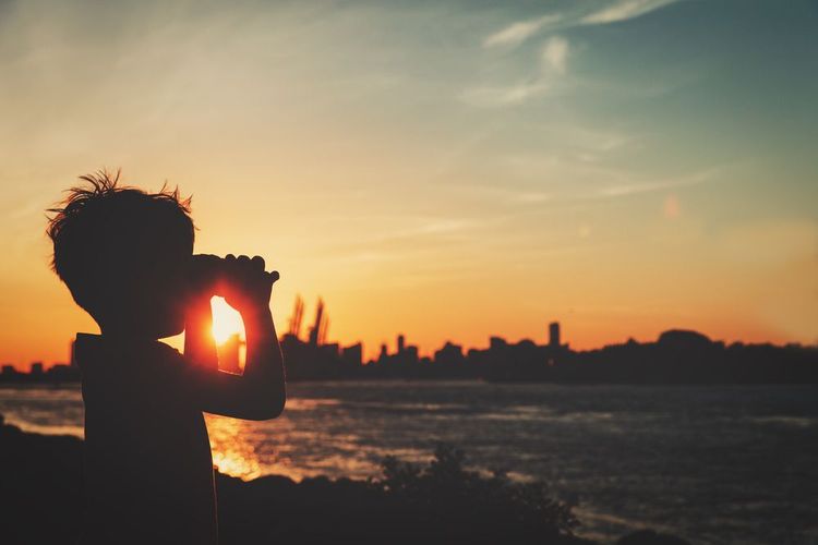 Pas de souci pour regarder frontalement l'éclipse de lune, contrairement au soleil