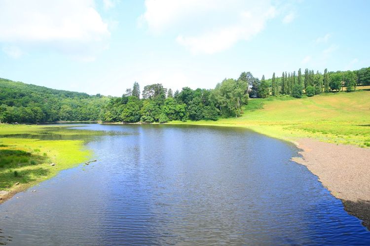Lac Crescent dans le Parc Naturel Régional de Morvan