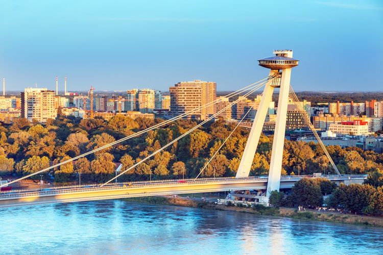La Tour UFO de Bratislava, une vue aérienne sur la capitale slovaque