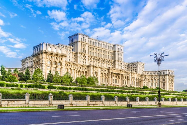 Le Palais du Parlement, Bucarest, Roumanie.