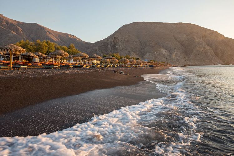 Plage de Perissa en Grèce